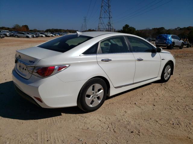 Photo 2 VIN: KMHEC4A46CA059098 - HYUNDAI SONATA 