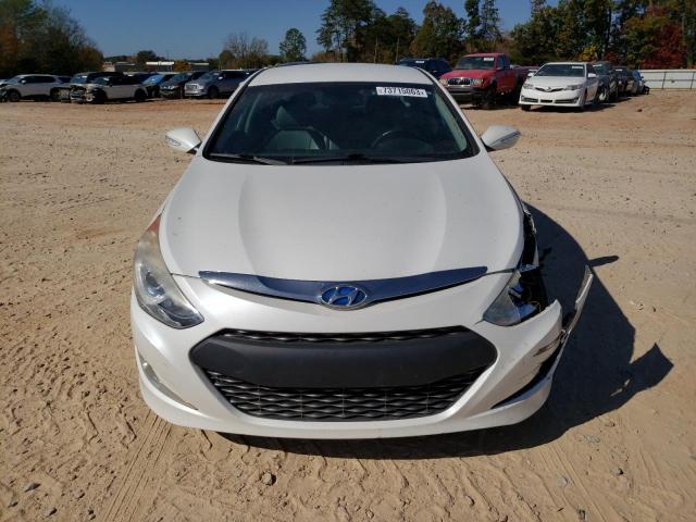 Photo 4 VIN: KMHEC4A46CA059098 - HYUNDAI SONATA 