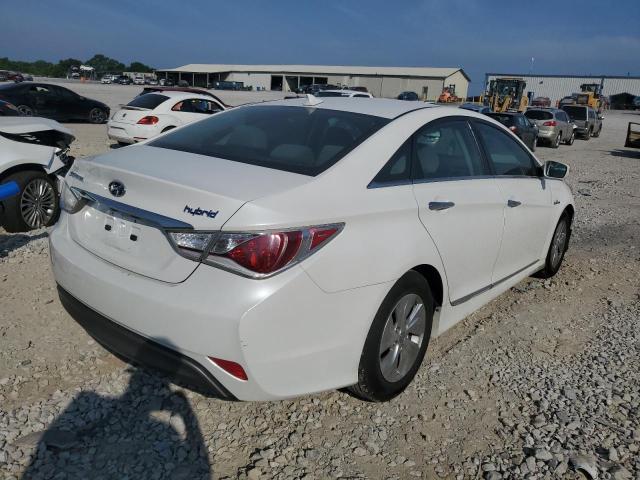 Photo 2 VIN: KMHEC4A46DA067512 - HYUNDAI SONATA 