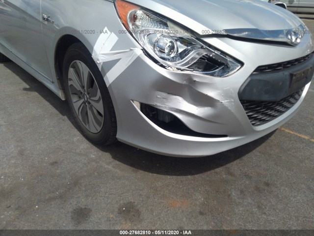 Photo 5 VIN: KMHEC4A46DA092006 - HYUNDAI SONATA 