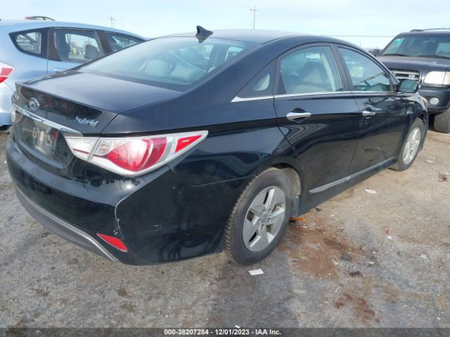 Photo 3 VIN: KMHEC4A47BA003556 - HYUNDAI SONATA HYBRID 