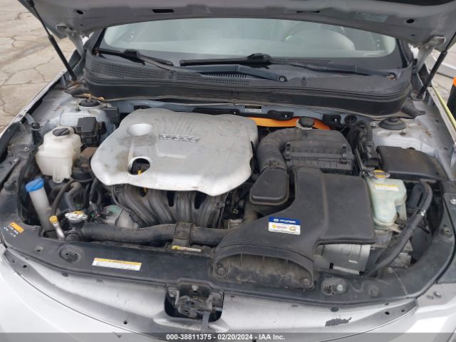 Photo 9 VIN: KMHEC4A47BA005050 - HYUNDAI SONATA HYBRID 