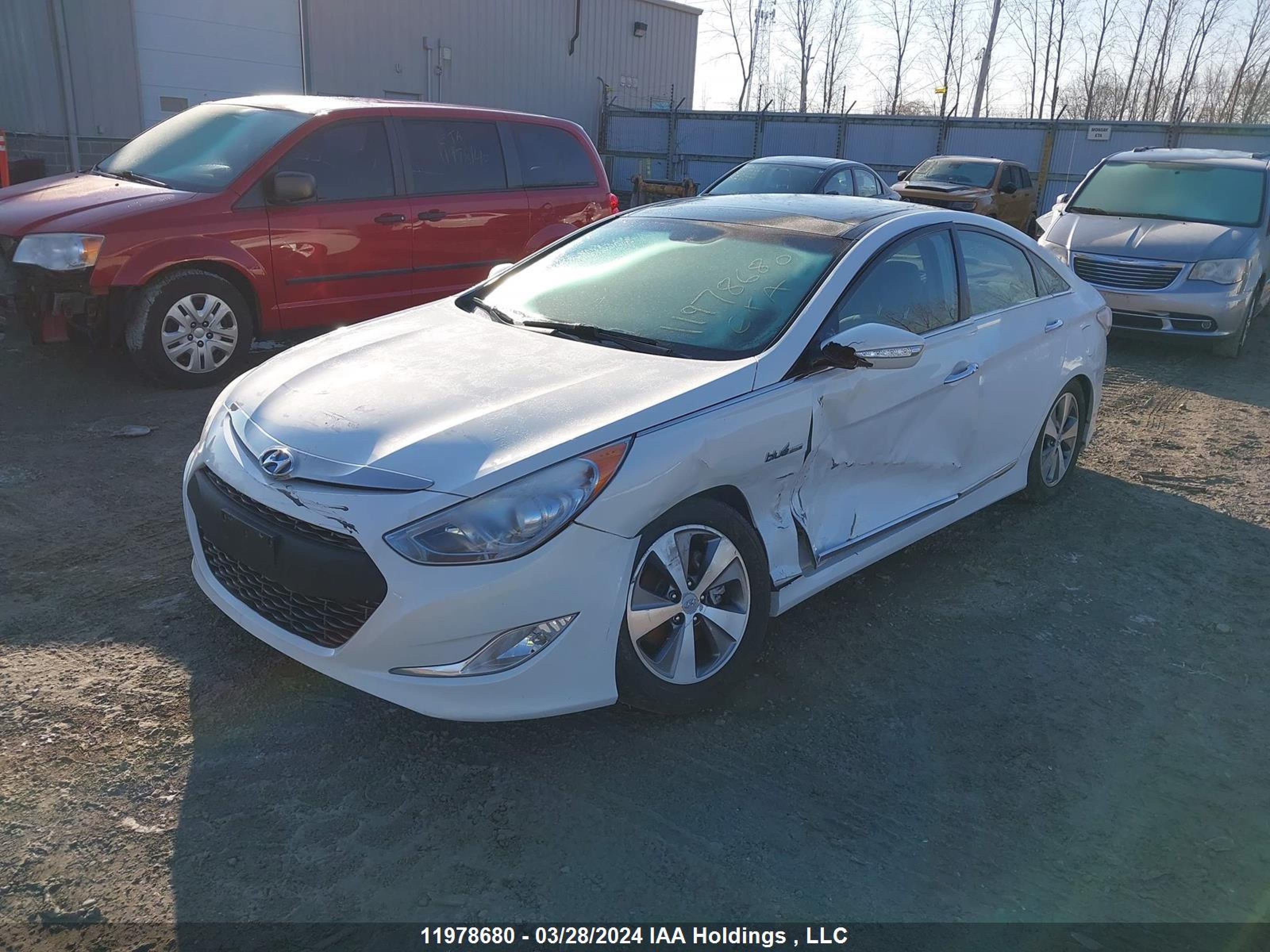 Photo 1 VIN: KMHEC4A47BA015156 - HYUNDAI SONATA 