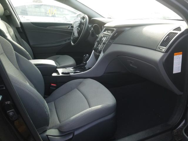 Photo 4 VIN: KMHEC4A47CA021749 - HYUNDAI SONATA HYB 