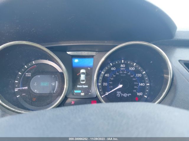 Photo 6 VIN: KMHEC4A47CA027504 - HYUNDAI SONATA HYBRID 