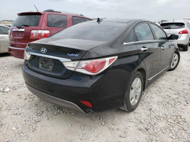 Photo 3 VIN: KMHEC4A47CA031777 - HYUNDAI SONATA 