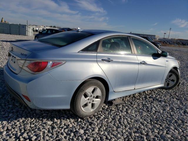 Photo 3 VIN: KMHEC4A47CA042858 - HYUNDAI SONATA 