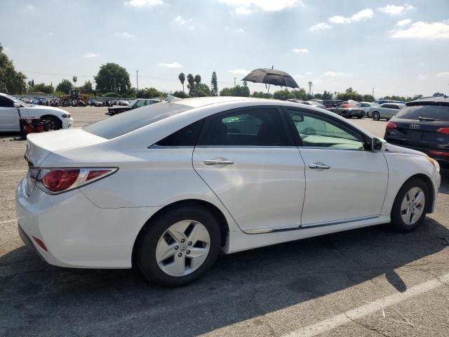 Photo 2 VIN: KMHEC4A47CA057831 - HYUNDAI SONATA HYB 