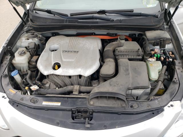 Photo 6 VIN: KMHEC4A47DA077563 - HYUNDAI SONATA HYB 