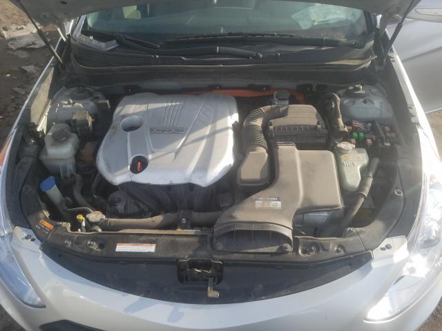 Photo 6 VIN: KMHEC4A47EA108098 - HYUNDAI SONATA HYB 