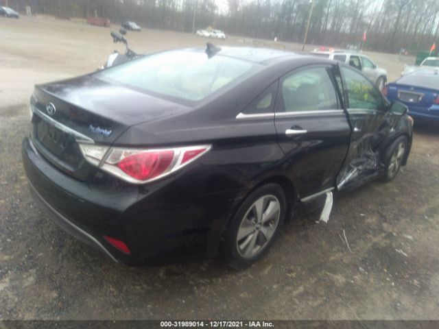 Photo 3 VIN: KMHEC4A48BA003808 - HYUNDAI SONATA 