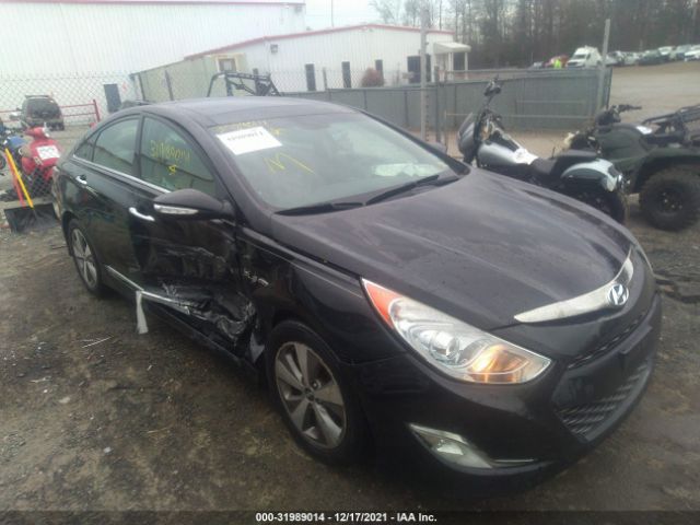 Photo 5 VIN: KMHEC4A48BA003808 - HYUNDAI SONATA 