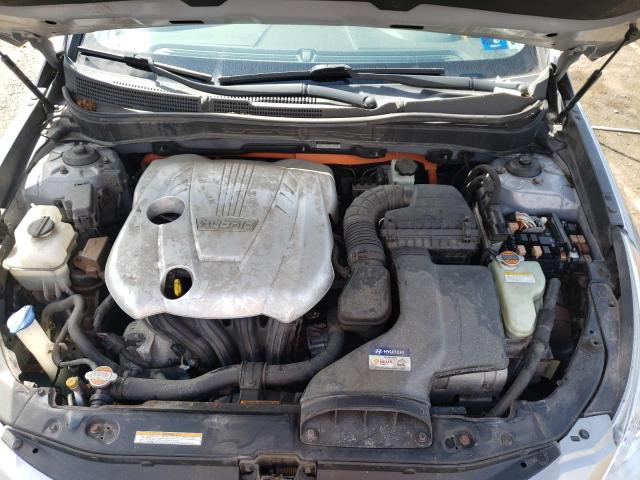 Photo 6 VIN: KMHEC4A48BA005106 - HYUNDAI SONATA HYB 