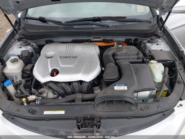 Photo 9 VIN: KMHEC4A48CA027379 - HYUNDAI SONATA HYBRID 