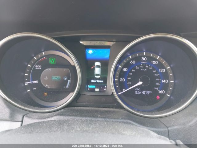 Photo 6 VIN: KMHEC4A48CA027740 - HYUNDAI SONATA HYBRID 