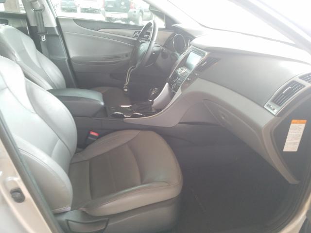 Photo 4 VIN: KMHEC4A48CA027916 - HYUNDAI SONATA HYB 