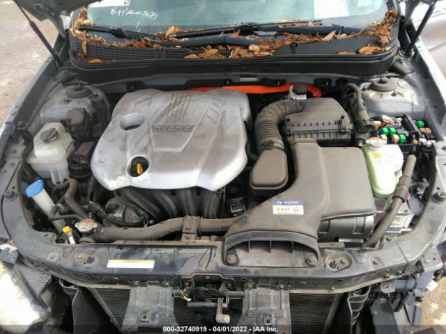 Photo 9 VIN: KMHEC4A48CA041993 - HYUNDAI SONATA 