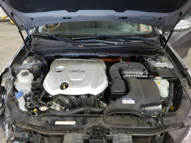 Photo 6 VIN: KMHEC4A48CA042559 - HYUNDAI SONATA HYB 