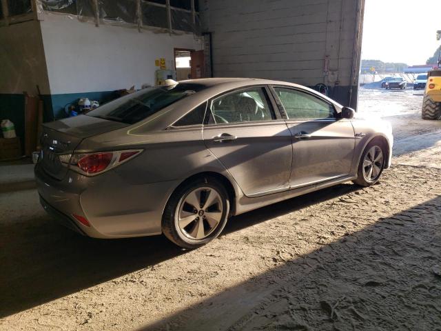 Photo 2 VIN: KMHEC4A48CA062133 - HYUNDAI SONATA 