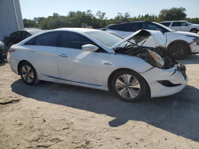 Photo 3 VIN: KMHEC4A48DA084697 - HYUNDAI SONATA HYB 