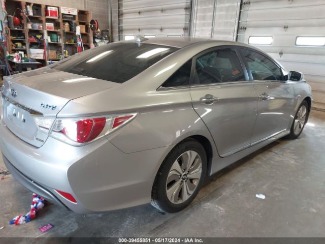 Photo 3 VIN: KMHEC4A48DA099734 - HYUNDAI SONATA HYBRID 