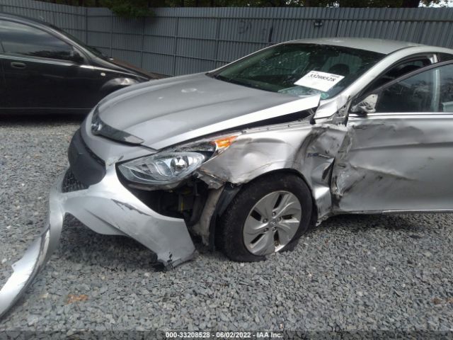 Photo 5 VIN: KMHEC4A48EA115481 - HYUNDAI SONATA HYBRID 