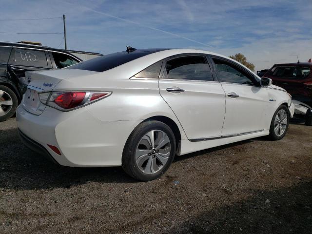 Photo 2 VIN: KMHEC4A48FA125753 - HYUNDAI SONATA 