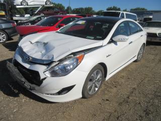 Photo 1 VIN: KMHEC4A48FA136090 - HYUNDAI SONATA HYB 