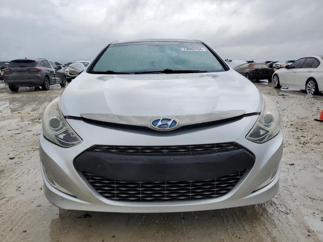 Photo 4 VIN: KMHEC4A49BA000643 - HYUNDAI SONATA HYB 