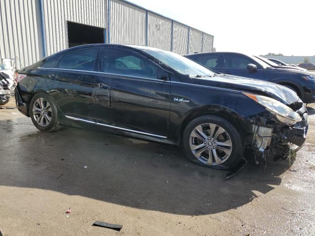 Photo 3 VIN: KMHEC4A49BA006457 - HYUNDAI SONATA 