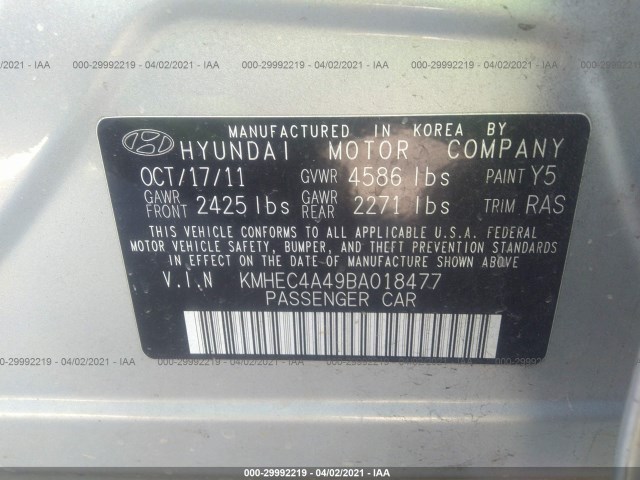 Photo 8 VIN: KMHEC4A49BA018477 - HYUNDAI SONATA 