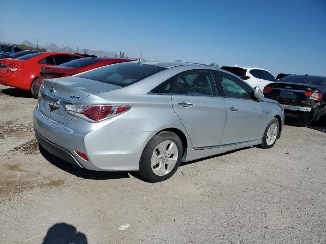 Photo 2 VIN: KMHEC4A49CA027309 - HYUNDAI SONATA 