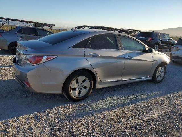 Photo 2 VIN: KMHEC4A49CA030775 - HYUNDAI SONATA HYB 