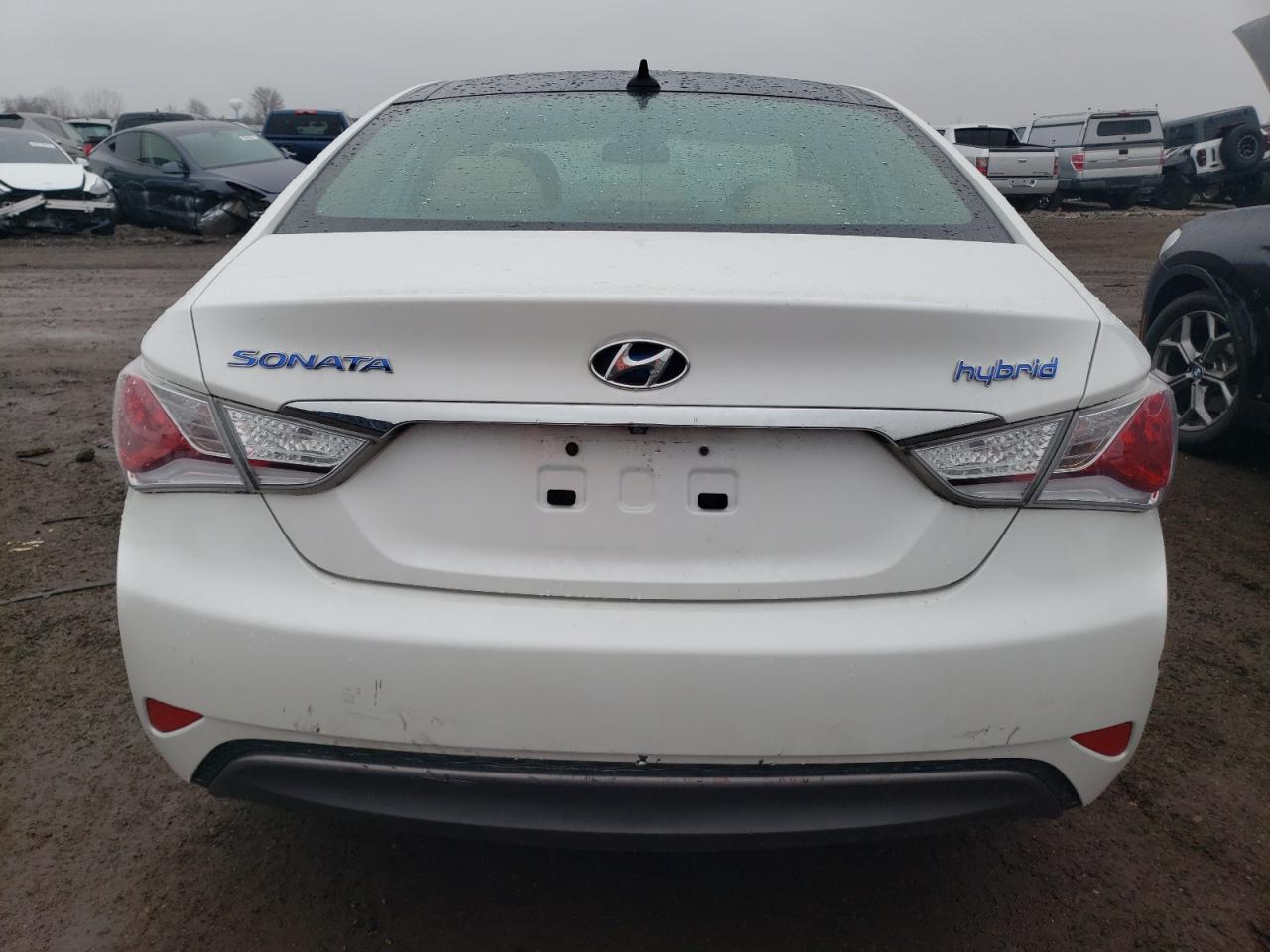 Photo 5 VIN: KMHEC4A49CA031280 - HYUNDAI SONATA 