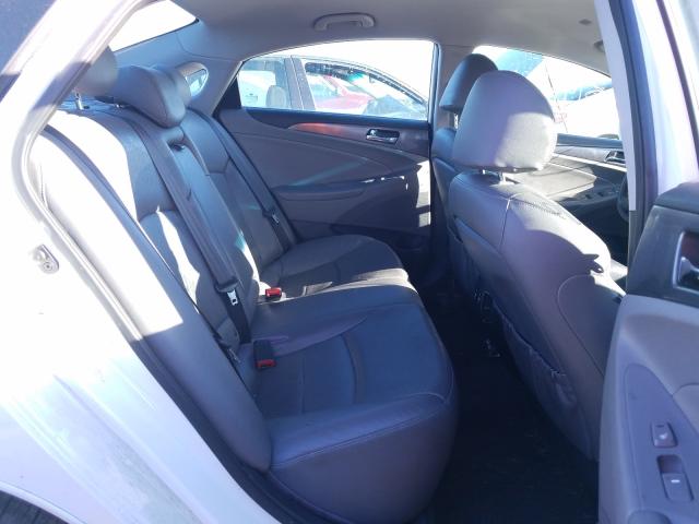 Photo 5 VIN: KMHEC4A49CA034633 - HYUNDAI SONATA 