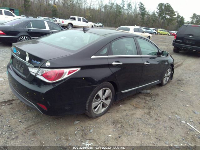 Photo 3 VIN: KMHEC4A49CA035197 - HYUNDAI SONATA 