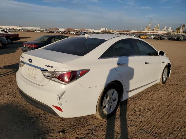 Photo 2 VIN: KMHEC4A49CA042215 - HYUNDAI SONATA 