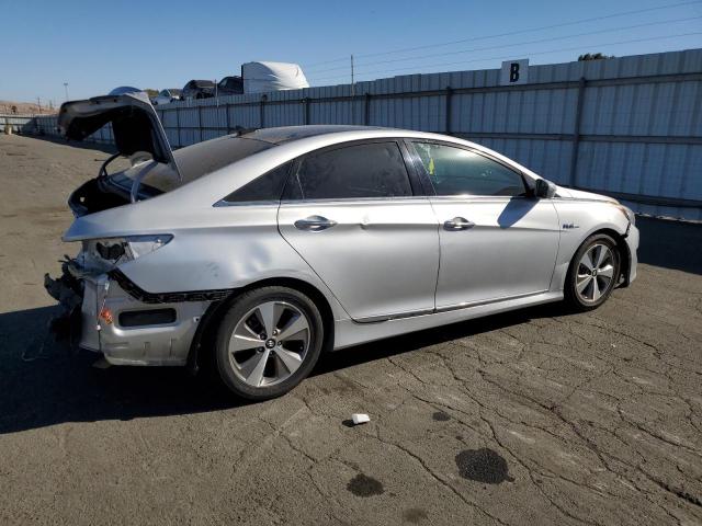 Photo 2 VIN: KMHEC4A49CA042425 - HYUNDAI SONATA HYB 