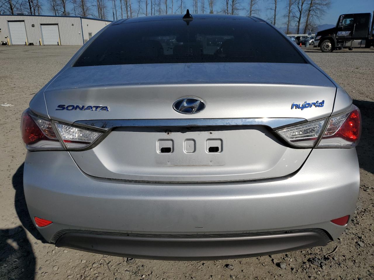 Photo 5 VIN: KMHEC4A49CA043140 - HYUNDAI SONATA 