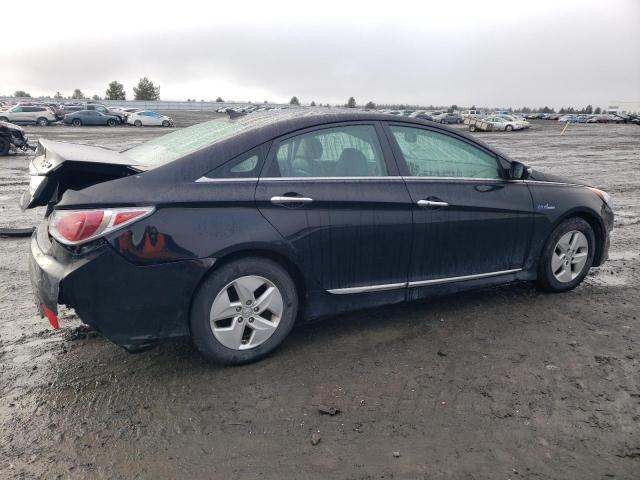 Photo 2 VIN: KMHEC4A49CA057703 - HYUNDAI SONATA 