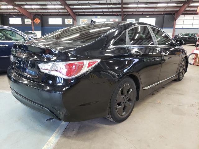 Photo 3 VIN: KMHEC4A49CA063226 - HYUNDAI SONATA HYB 