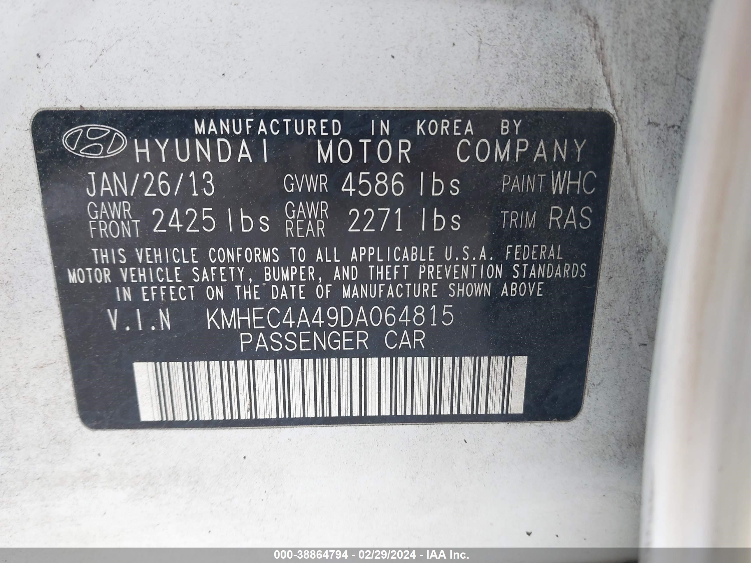 Photo 8 VIN: KMHEC4A49DA064815 - HYUNDAI SONATA 