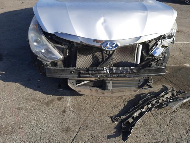 Photo 8 VIN: KMHEC4A49DA069271 - HYUNDAI SONATA HYB 