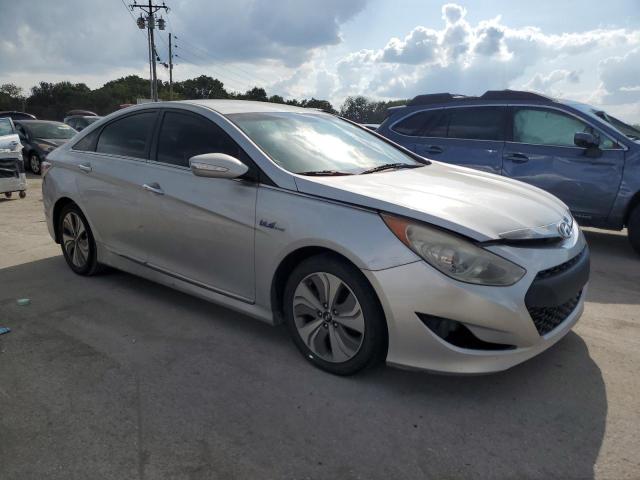 Photo 3 VIN: KMHEC4A49DA088578 - HYUNDAI SONATA HYB 