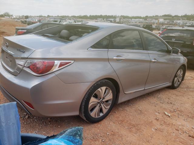 Photo 3 VIN: KMHEC4A49DA101796 - HYUNDAI SONATA 