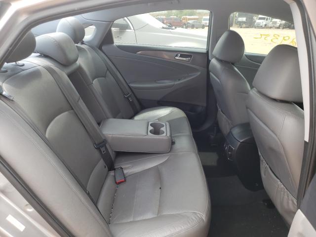 Photo 5 VIN: KMHEC4A49DA101796 - HYUNDAI SONATA 