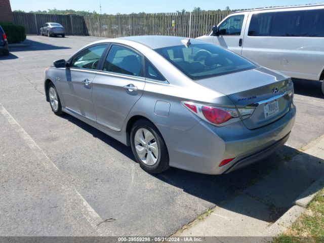 Photo 2 VIN: KMHEC4A49FA120139 - HYUNDAI SONATA 