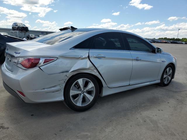 Photo 2 VIN: KMHEC4A4XBA001591 - HYUNDAI SONATA 