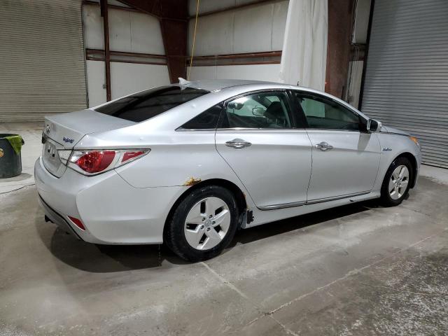 Photo 2 VIN: KMHEC4A4XBA001672 - HYUNDAI SONATA HYB 