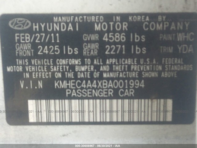 Photo 8 VIN: KMHEC4A4XBA001994 - HYUNDAI SONATA 